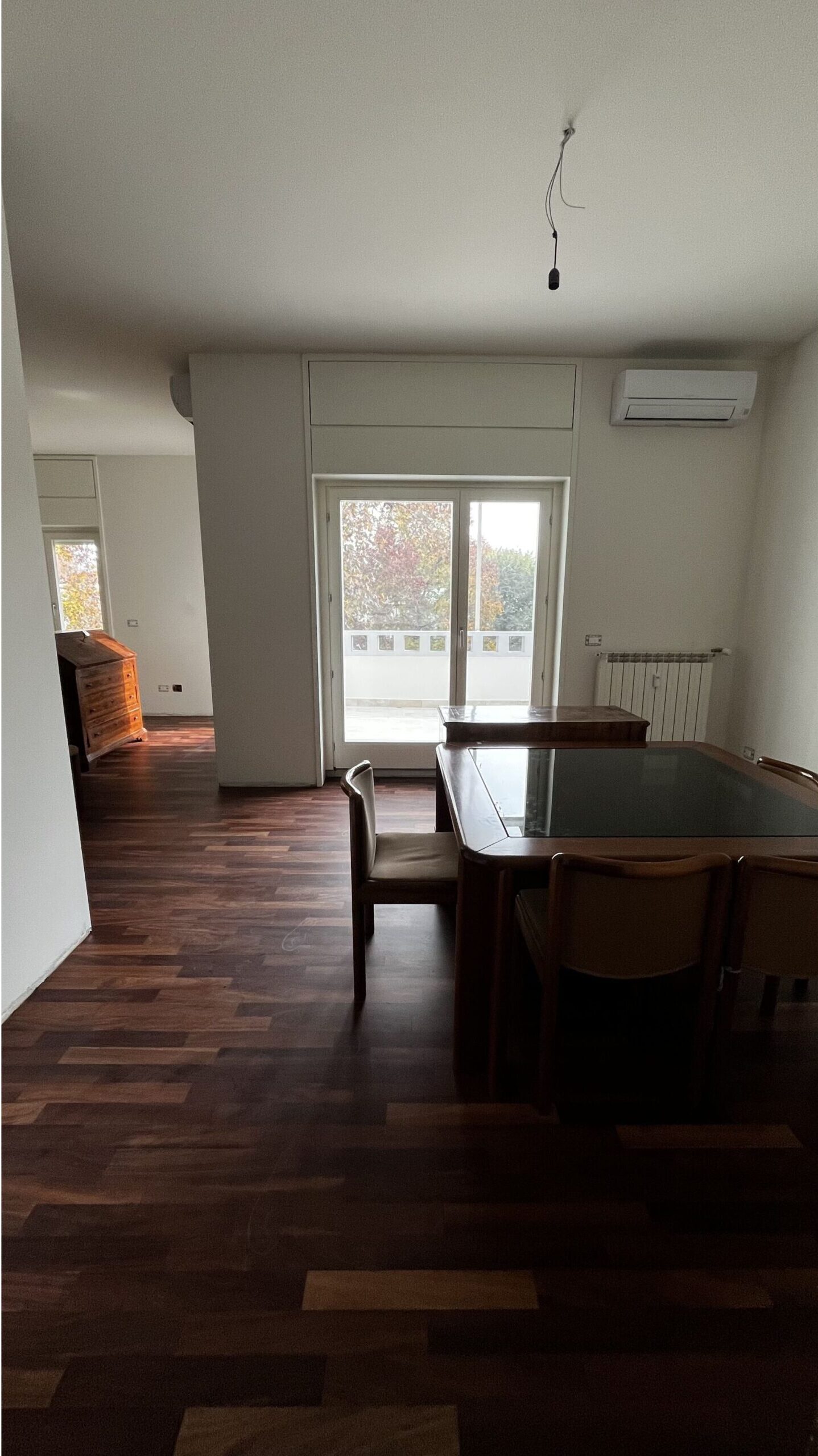 Lamatura parquet, posa serramento e impianto di condizionamento