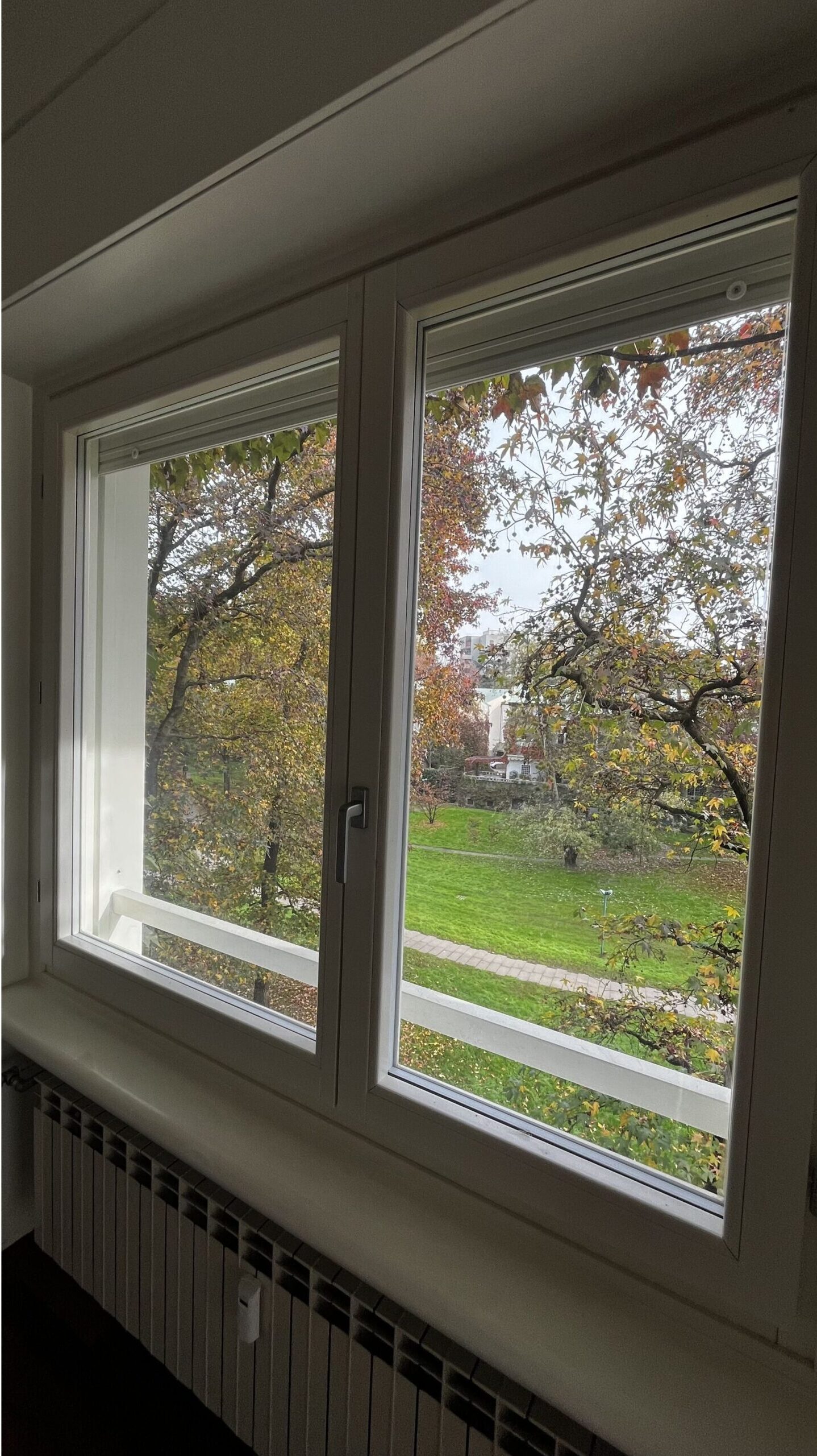 Serramento in pvc, tripla camera d’aria e maniglia in alluminio